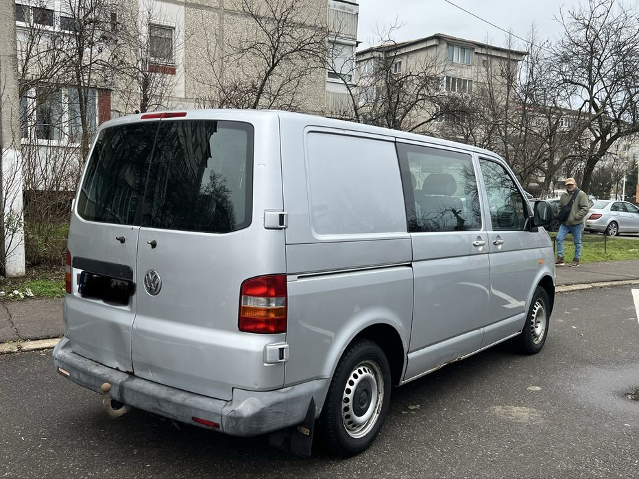 Vw t5 transporter 2.5tdi  131cp Clima 6 locuri mixta  acte valabile