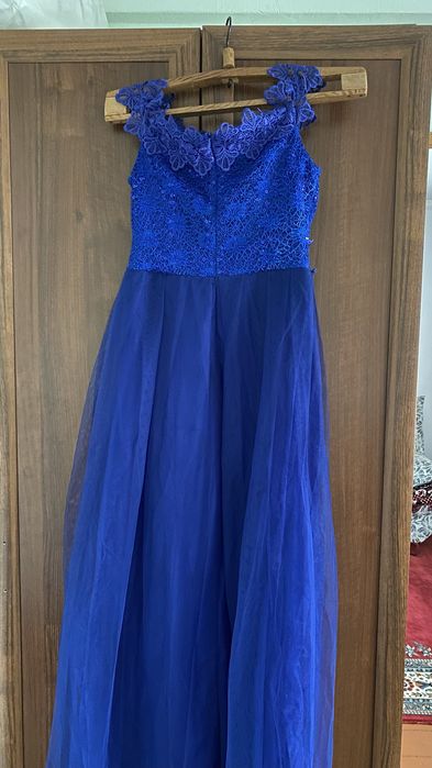 Платье вечернее