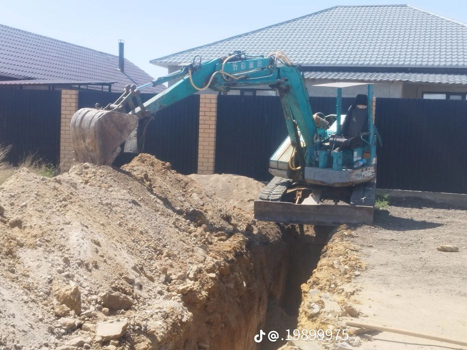 Мини экскаватор робот 5тон глубина коп 4 метра