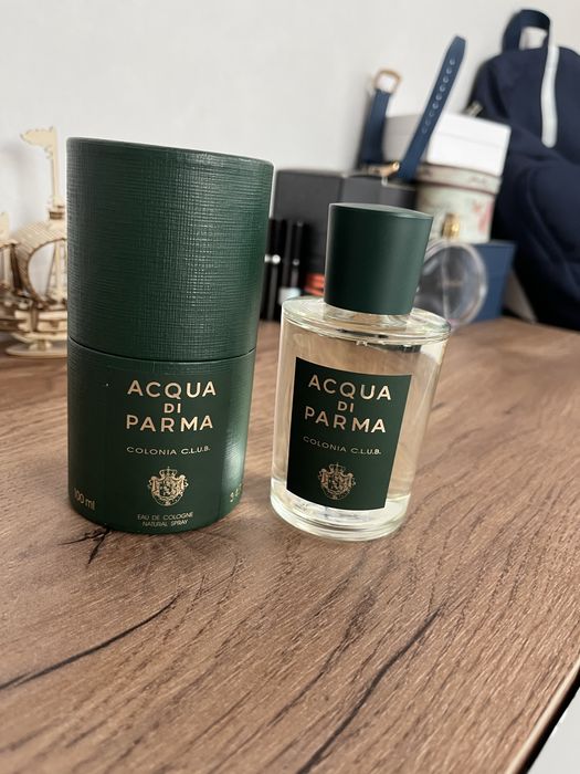 Продам парфюм aqua