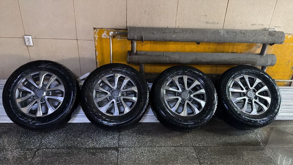 Продам диски с резиной