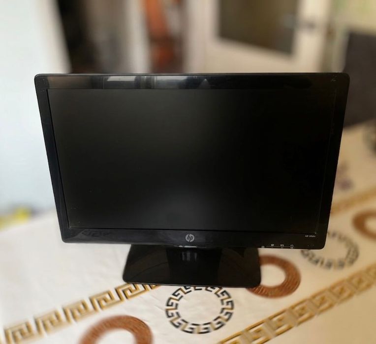 Монитор HP 2011x