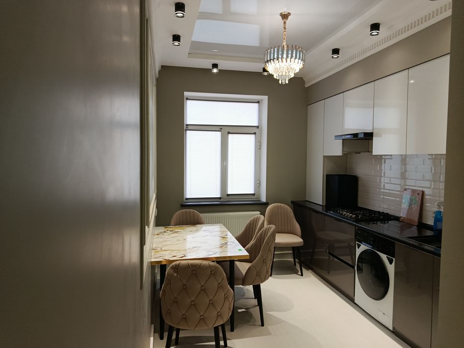 3 xonali, 92m2 kvartira sentirda