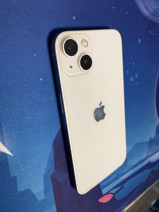 Apple Iphone 13 , Alb , Impecabil de piese , Placa defecta .
