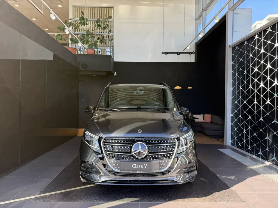 Mercedes-Benz V Mercedes Benz V300d 4MATIC Extra-lung Exclusive- Autoturism nou
