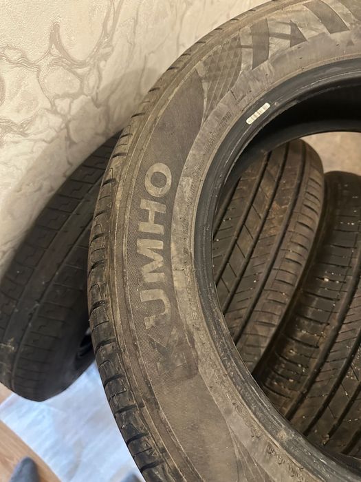 Продам Комплект шин