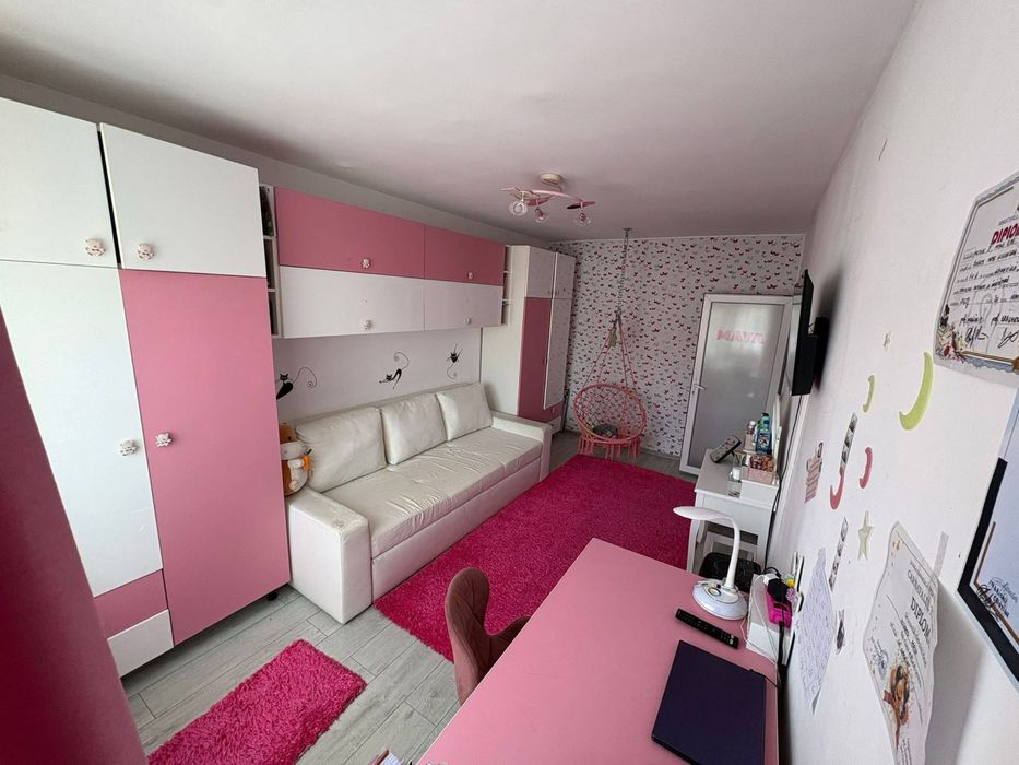 Apartament decomandat, 3 camere, Cotu mic