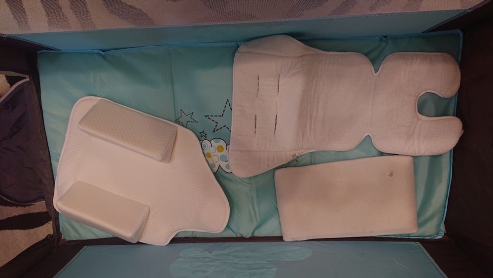 Бебешко легло кошара,матрак,завивка,възглавница,комплект за обличане