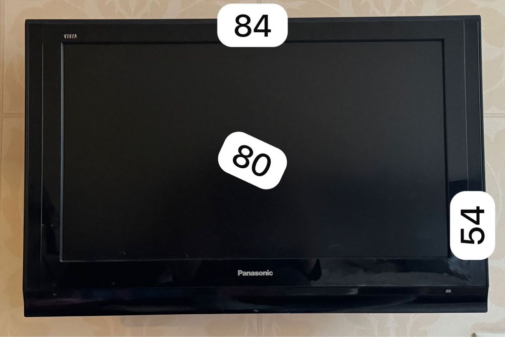 Телевизор в комплекте