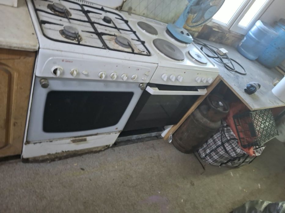 Продам контейнер столовый