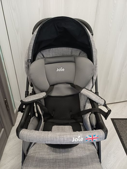Коляска Joie серая