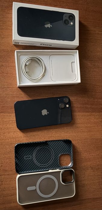 Айфон 13 базовый.