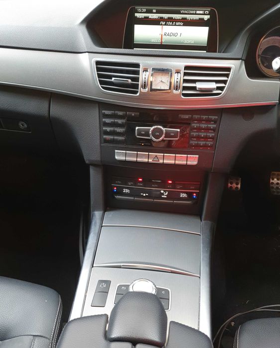 Mercedes-Benz E 220 AMG BLUETEC
