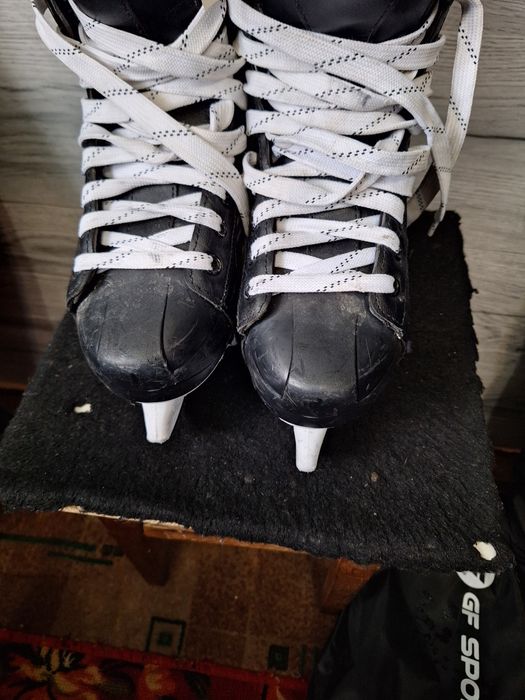 Продам коньки мужские.