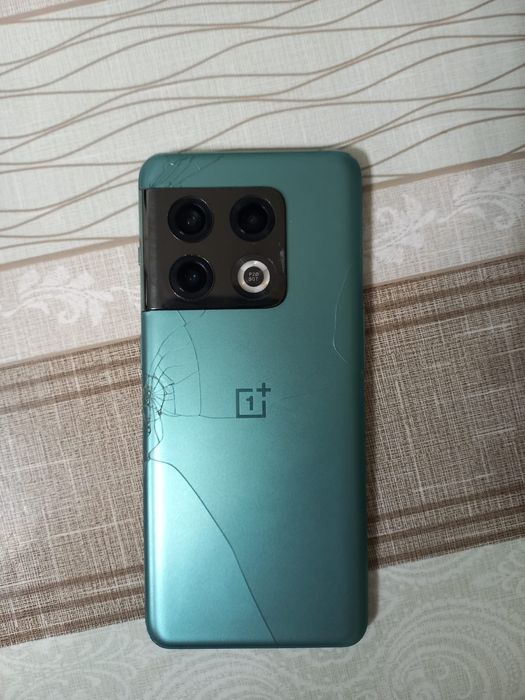 OnePlus 10 Pro  12/256