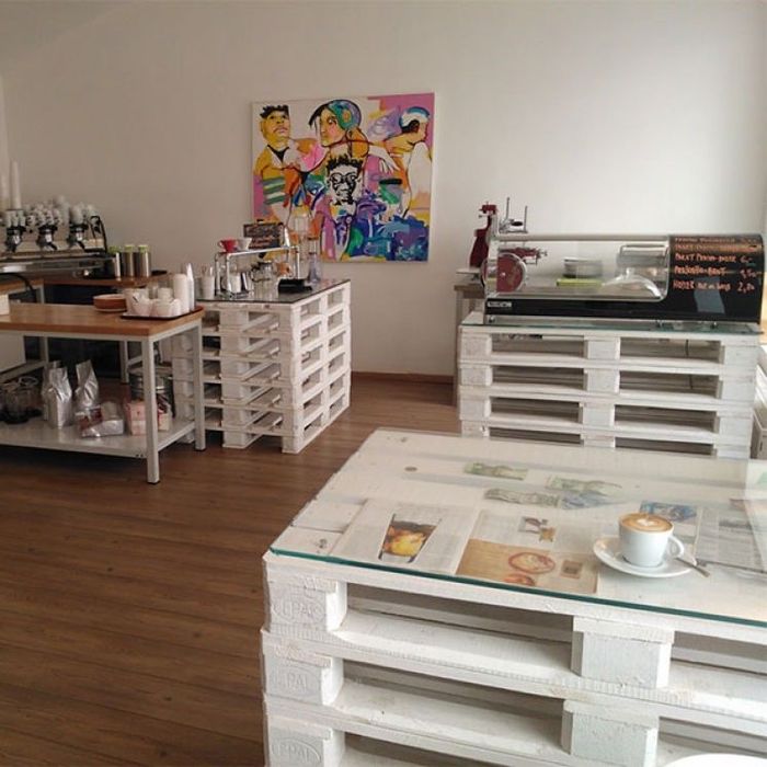 Мебель для заведений общепит, участки, дачи, террас, шоу рум магазины.