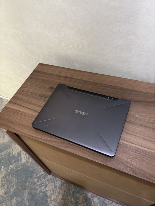 Продам игровой ноутбук asus