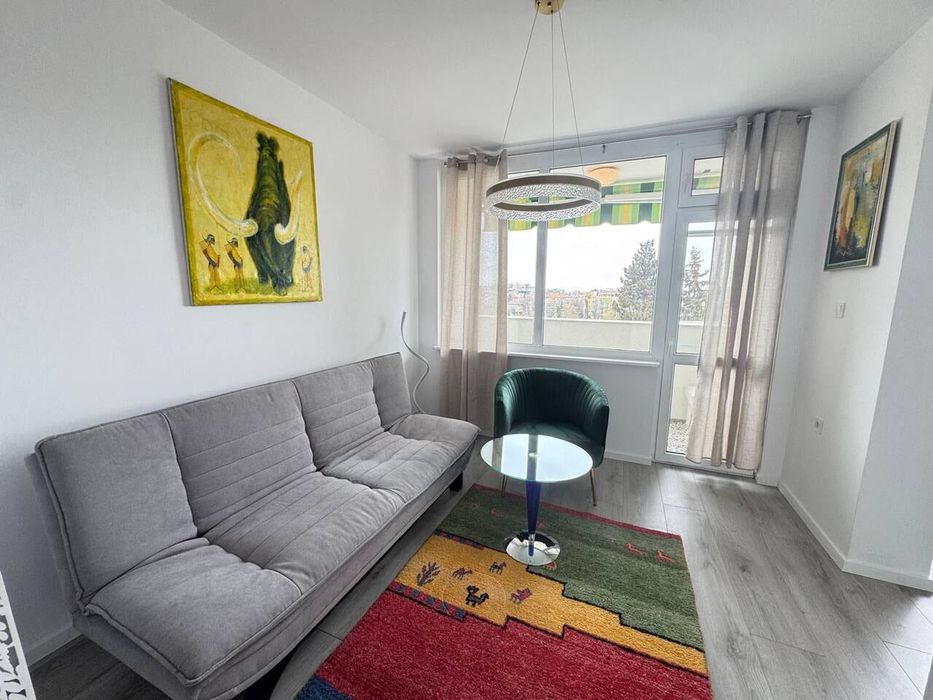 Дава се под наем Едностаен апартамент в Бургас, Център - 54 кв.м за 459 € - Снимка #3