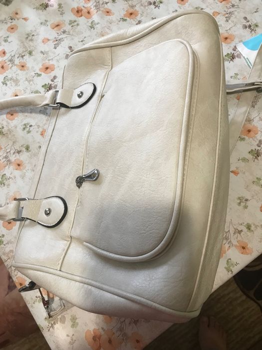 Чанта дамска кожена