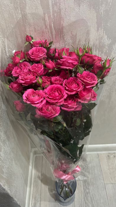 Продам кустовые розы