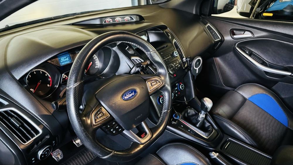 Ford Focus ST nu St Line
