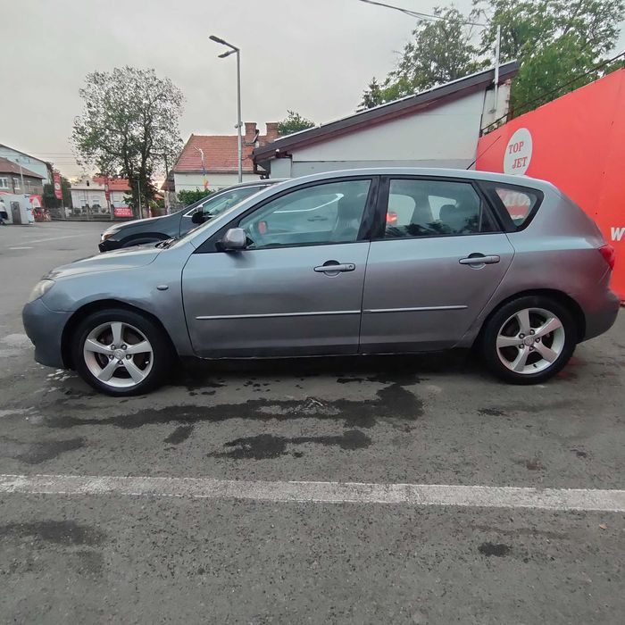 MAZDA 3 2004 — imagine 5