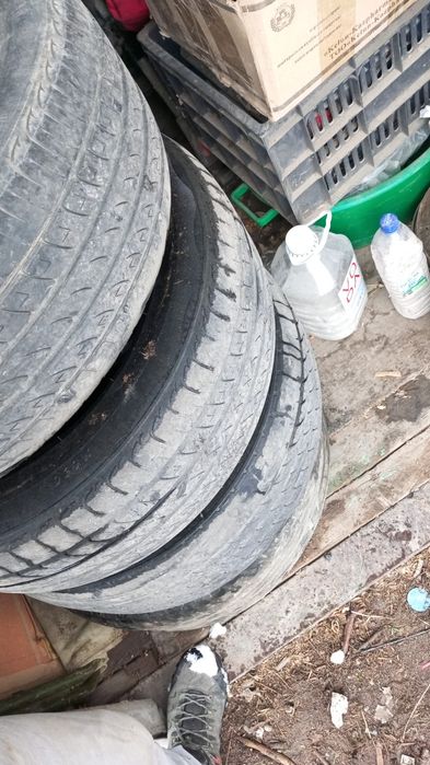 продам шины комплект дёшево