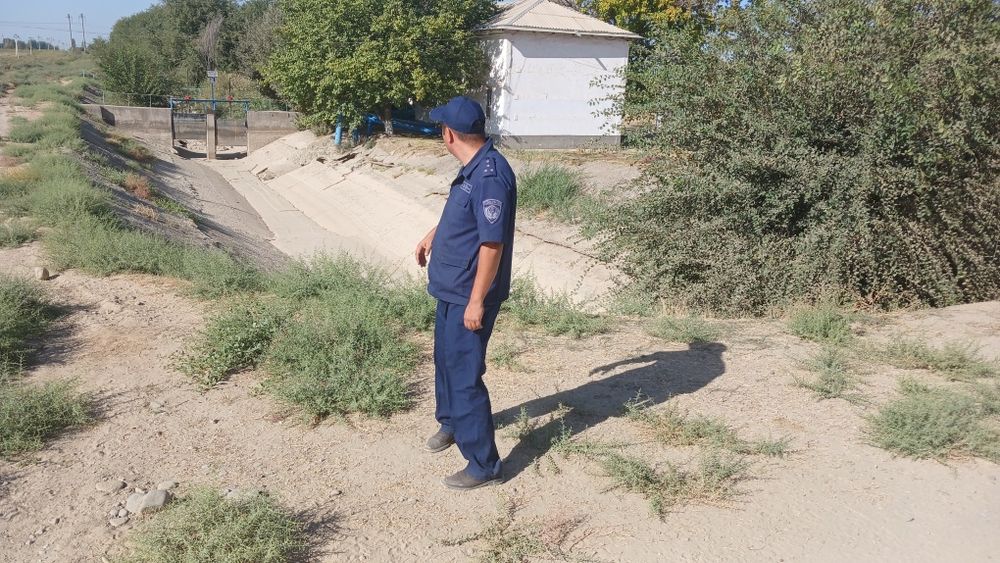 Гараж сотилади. Жиззах Навруз мфй