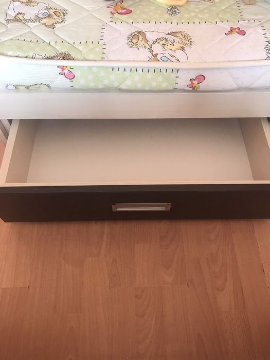 Детско легло в отлично състояние