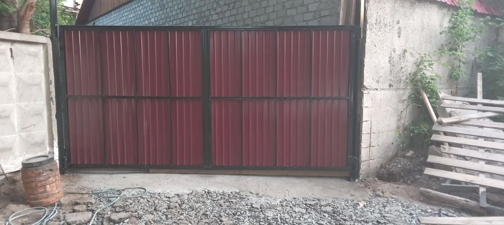 Ворота продам большой выбор!