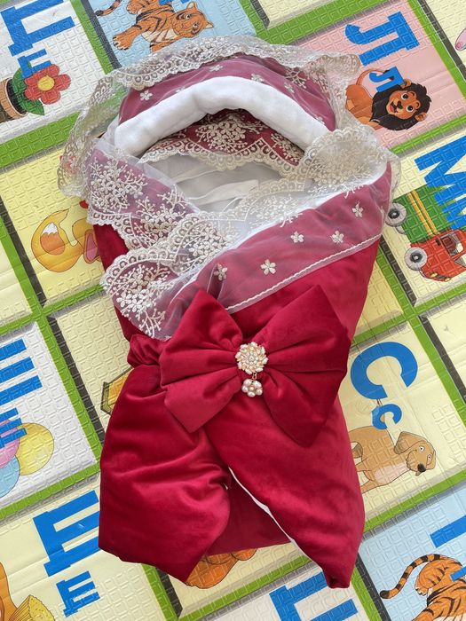 Для выписки из роддома конверт