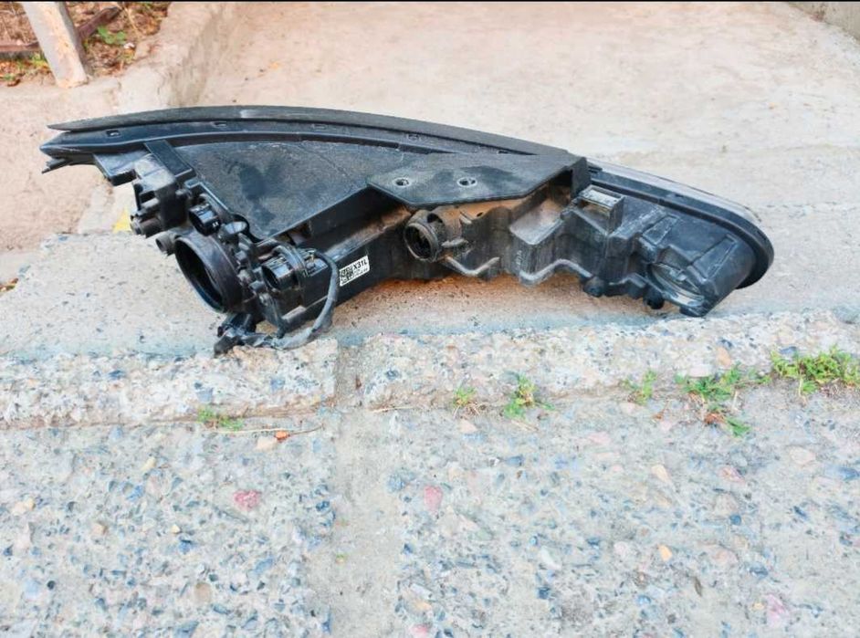 Far stânga Hyundai Elantra model 2020