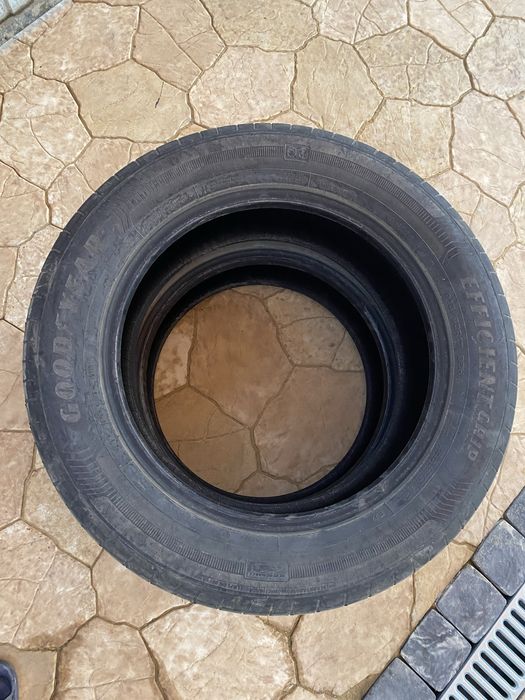 Шина летняя Goodyear Efficient grip 215/60/R17