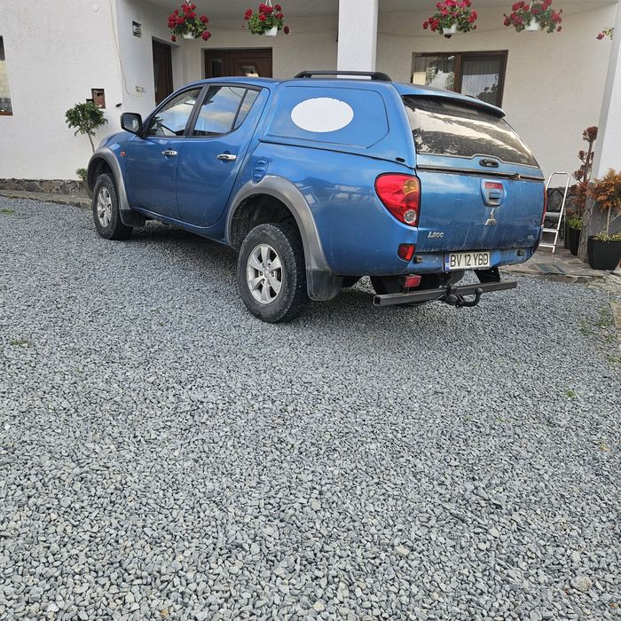 Mitsubishi L200 ,nu Navara sau Ranger nu acept schimb doar cheș acte la zi fical itp asigurare