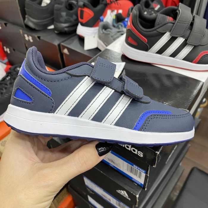 28;28.5;31.5 Adidas Vs Switch | Оригинални детски маратонки