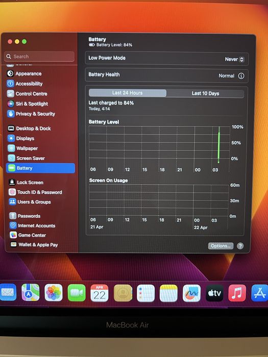 MacBook Air M1 (2020) / 8GB / 256GB SSD / Много добро състояние / Батерия 86%