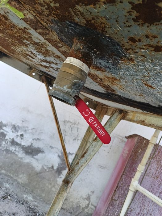Продам срочно цистерна для воды