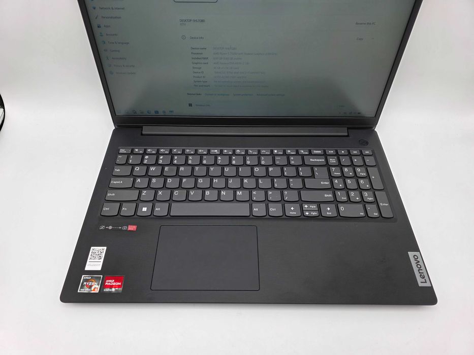 Laptop 15.6" FHD Lenovo V15 G4 AMN AMD Ryzen 5 7520U 8GB DDR5 256GB SSD Nou FullBox