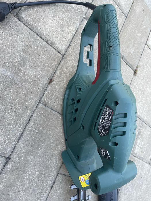 Foarfecă electric pentru gard viu Parkside