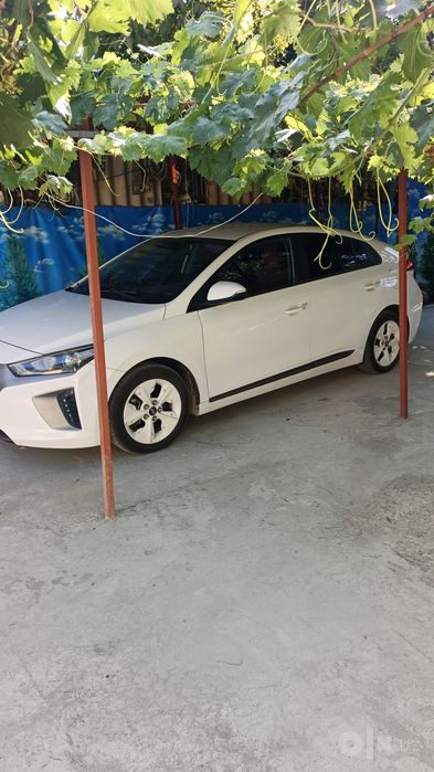 Продам электроавтомобиль Hyundai ioniq