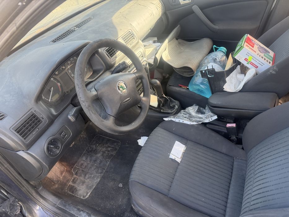 Dezmembram Skoda Octavia 1,2004