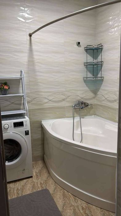 Срочно ! 3 ком квартира