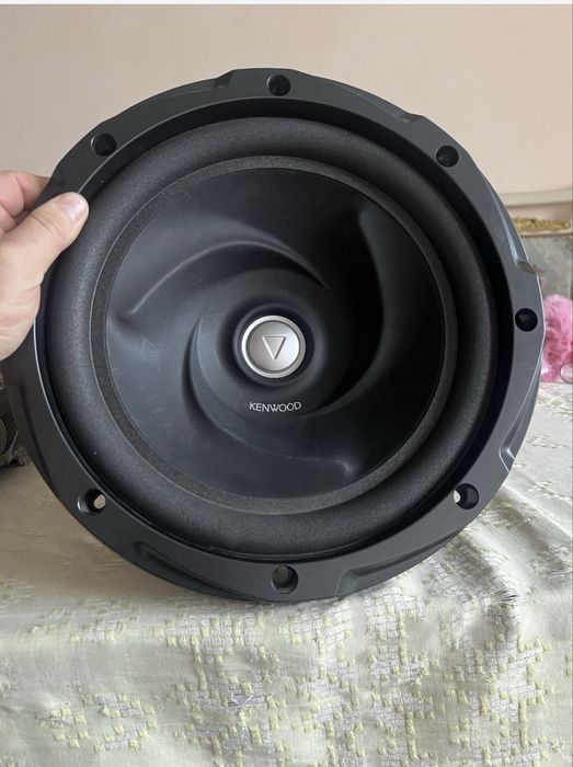 Саббуфер KenwooD kfc w3010