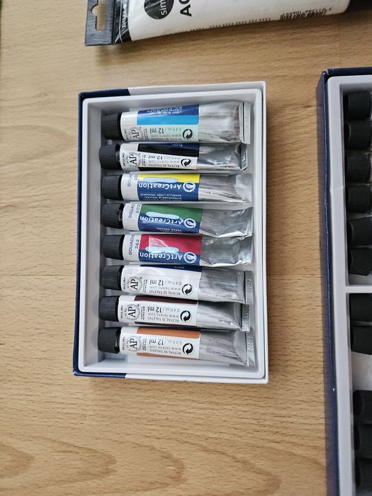 Комплект бои за художници маслени, темперни гваш, акрилни