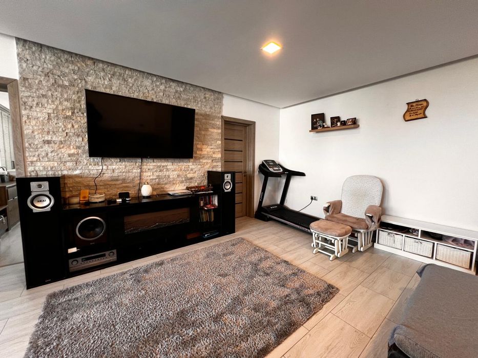 Proprietar Vand  apartament fara comision