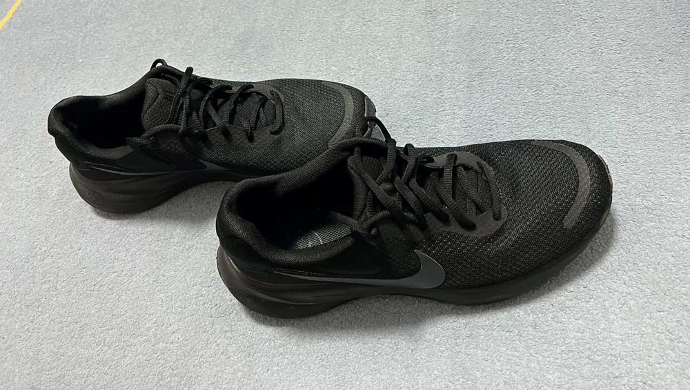 Мъжки маратонки Nike Revolution 7  черни - размер 42,5
