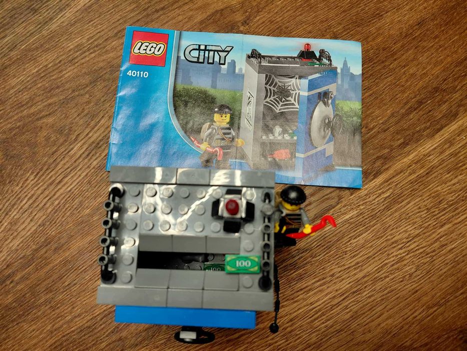 Конструктор Лего - модел LEGO 40110 - Лего касичка - Банков сейф