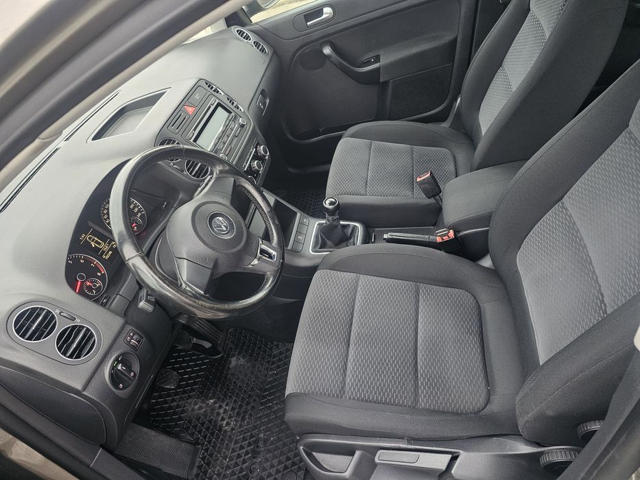 VOLKSWAGEN Golf Plus 2010 — imagine 3