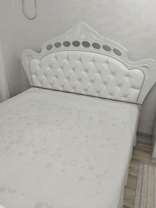 Кровать двухместный