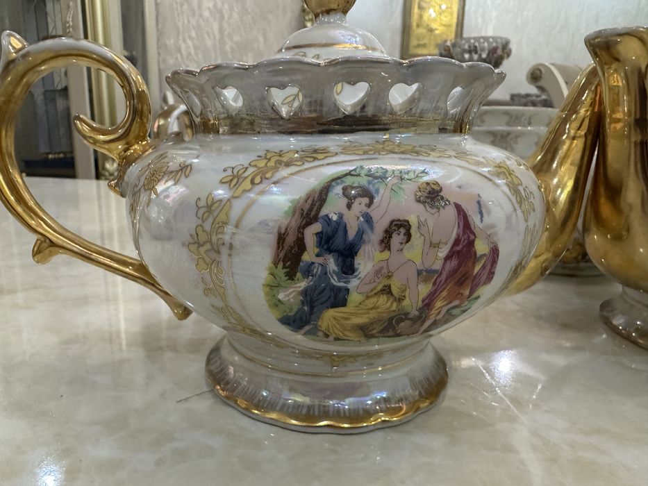 Чайник “модонна””. 2 шт  по 100000